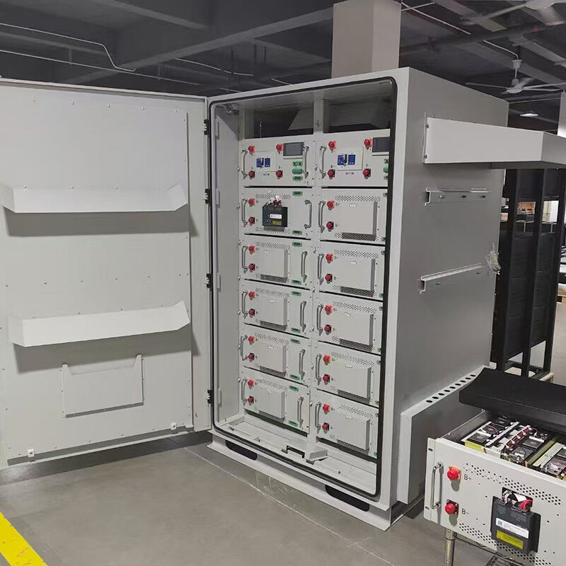야외 배터리 캐비닛 16kWh 등급 전기 에너지 IP54 보호 및 에너지 저장용 모듈 확장성